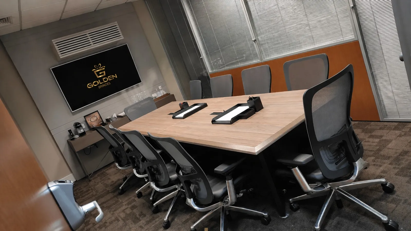 Estrutura Golden Brindes - Brindes corporativos personalizados